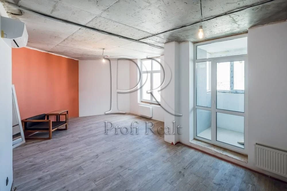 Продаж 1 к. квартири за адресою Микільсько-Слобідська 8, Рус