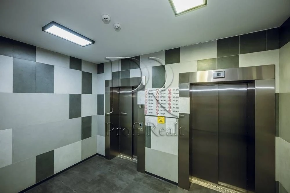 Продаж 1 к. квартири за адресою Микільсько-Слобідська 8, Рус