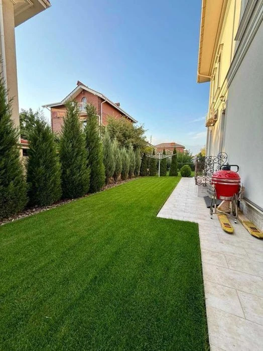 House for sale in Sauvignon, 500m², 12 acres