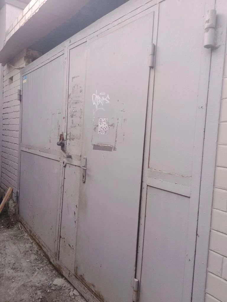 продам ворота в гараж