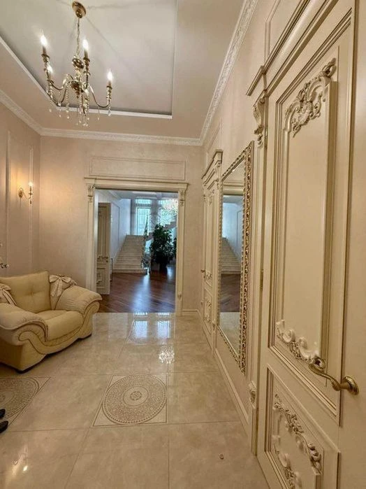 House for sale in Sauvignon, 500m², 12 acres