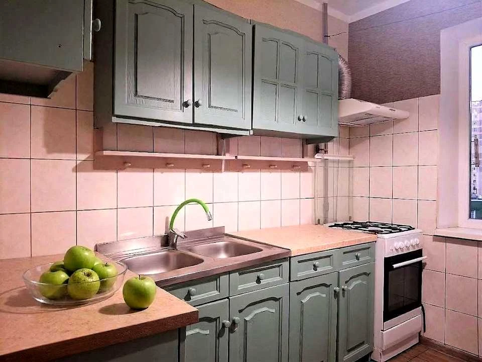 Квартира. Киев, улица Сребнокільская