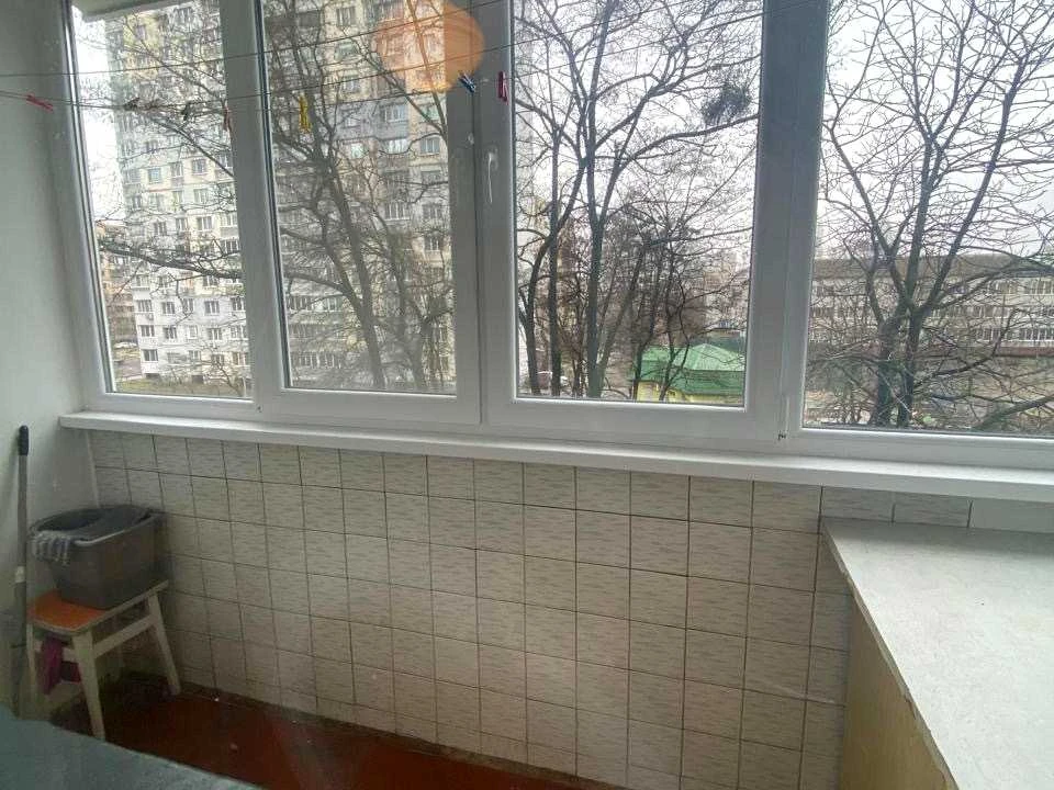 Квартира. Киев, проспект Миколи Бажана.
