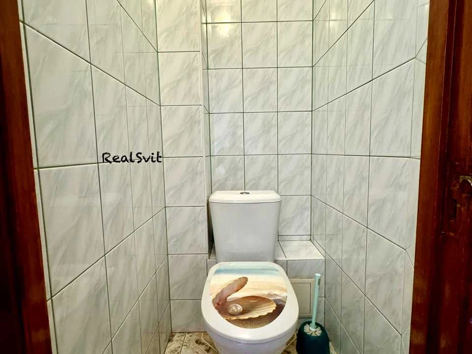 Квартира. Київ, Драгоманова вул.