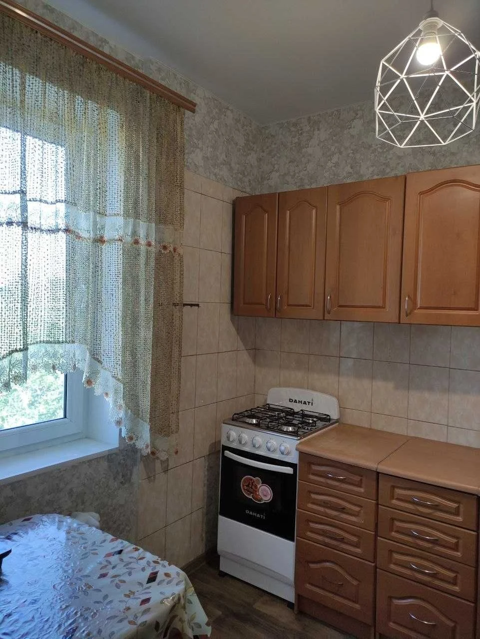 Продам свою большую 2 ком. 52м2  низ пр. Мазепы