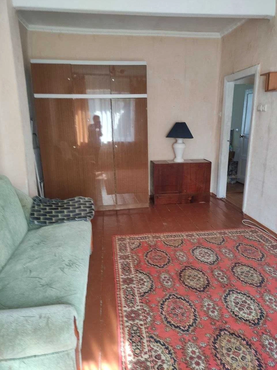 Продам свою большую 2 ком. 52м2  низ пр. Мазепы