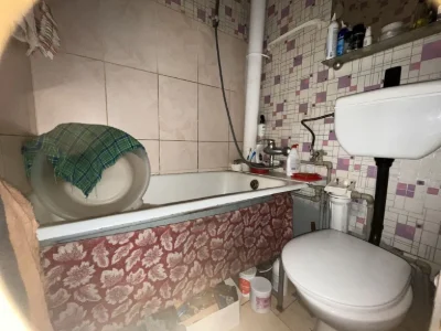 Apartment for sale: 1 room apartment with a basement and a land plot