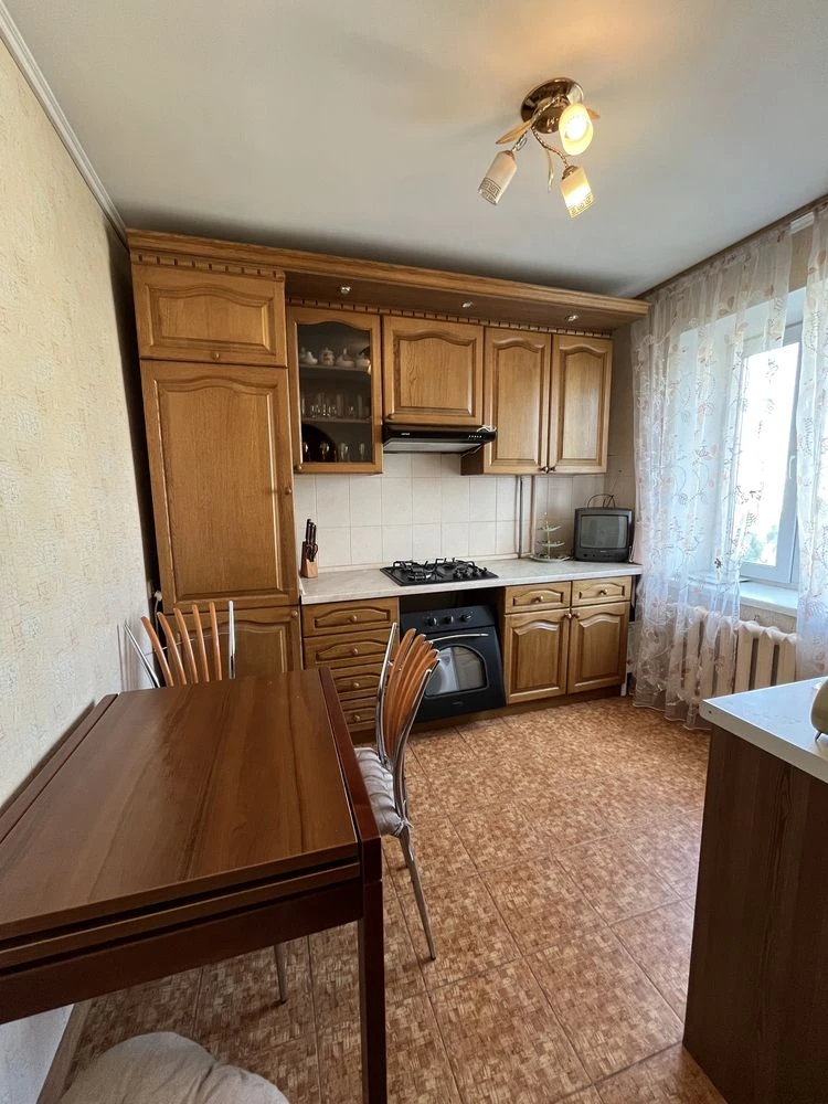 Продается 2-комнатная квартира в центре города! Быстрая продажа