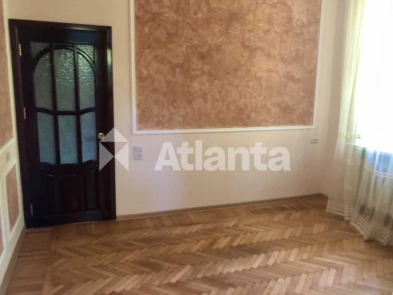 Сталинка в Приморском районе. 3-комнатная, 62,5 м²