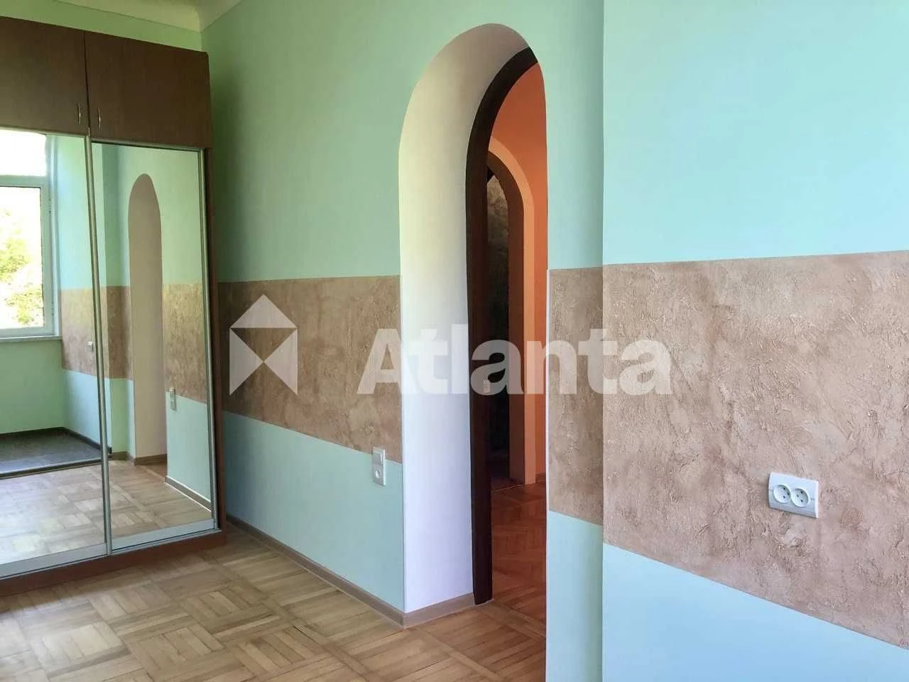 Сталинка в Приморском районе. 3-комнатная, 62,5 м²