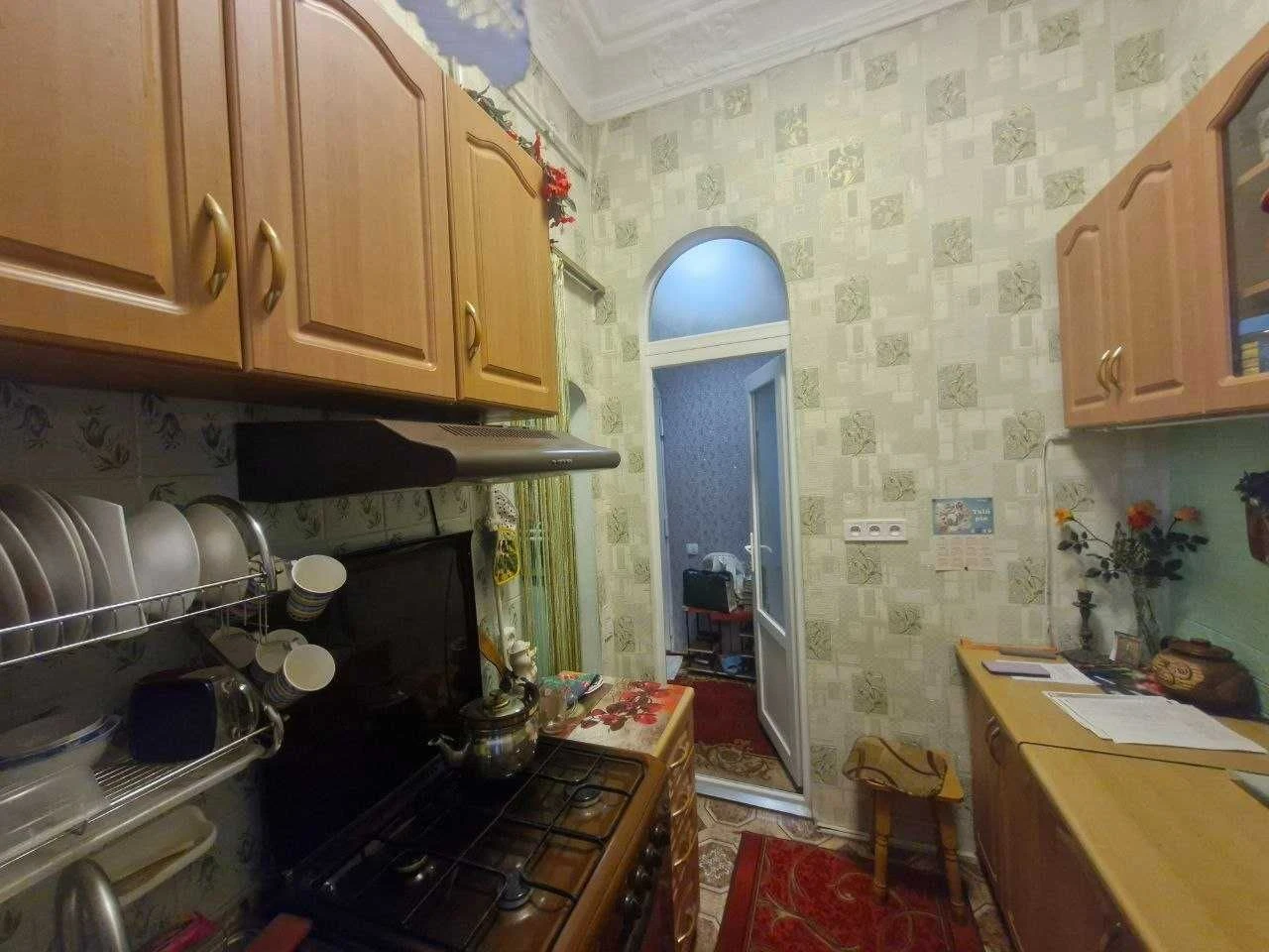 Центр  Продам двухкомнатную квартиру на Екатерининской