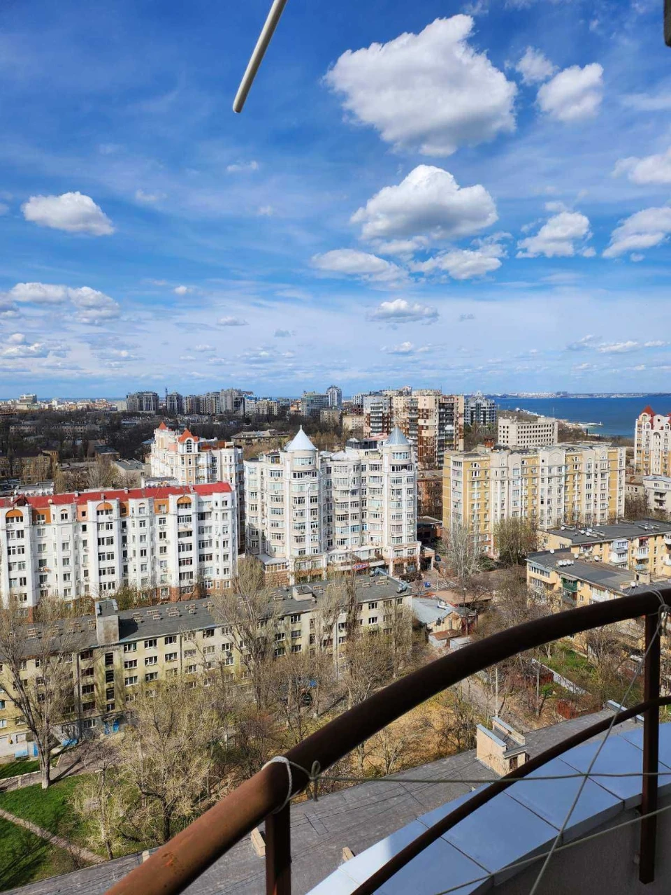 Продам  отличную 3-х комнатную квартиру на Французском бульв