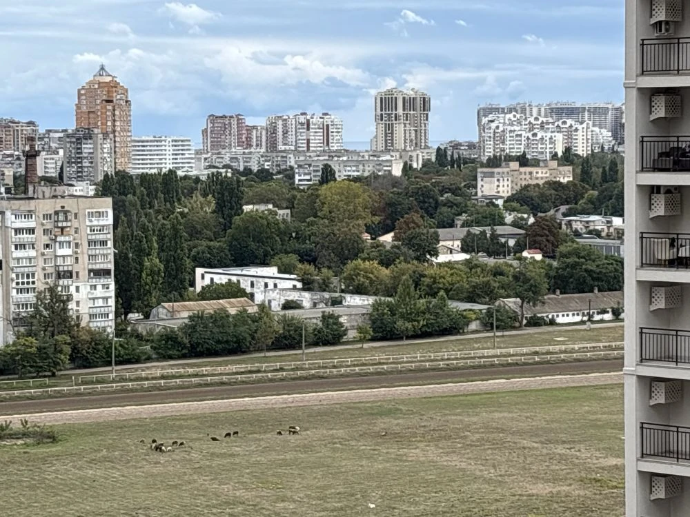 2-комнатная.69кв.Кадор Сити. Краснова.вид на ипподром и море