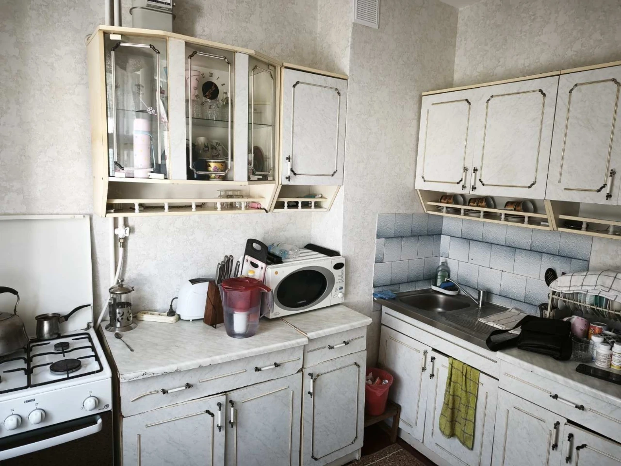Продам 1 комнатную квартиру 35 м ул. Вильямса/рынок Южный