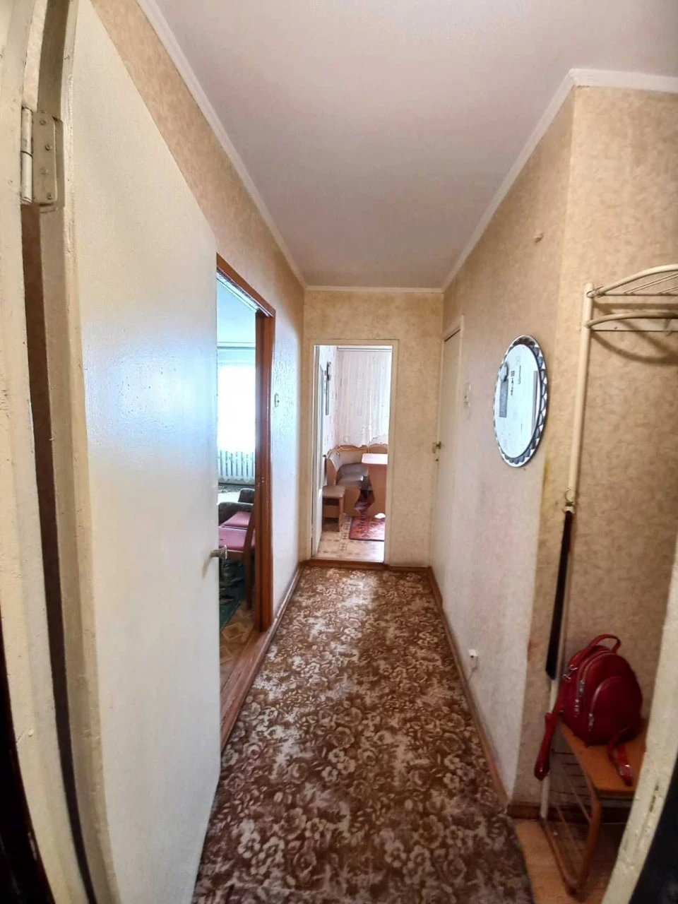 Продам 1-комнатную квартиру, "болгарку" на Махачкалинской