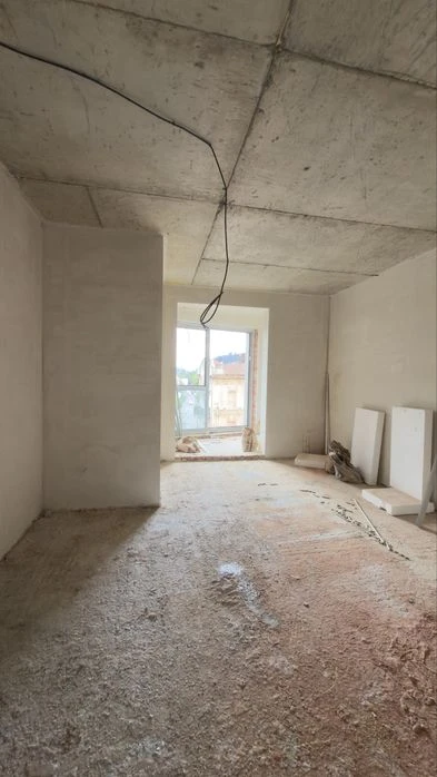 For sale 1-room apartment WITHOUT COMMISSION in the near center, st.