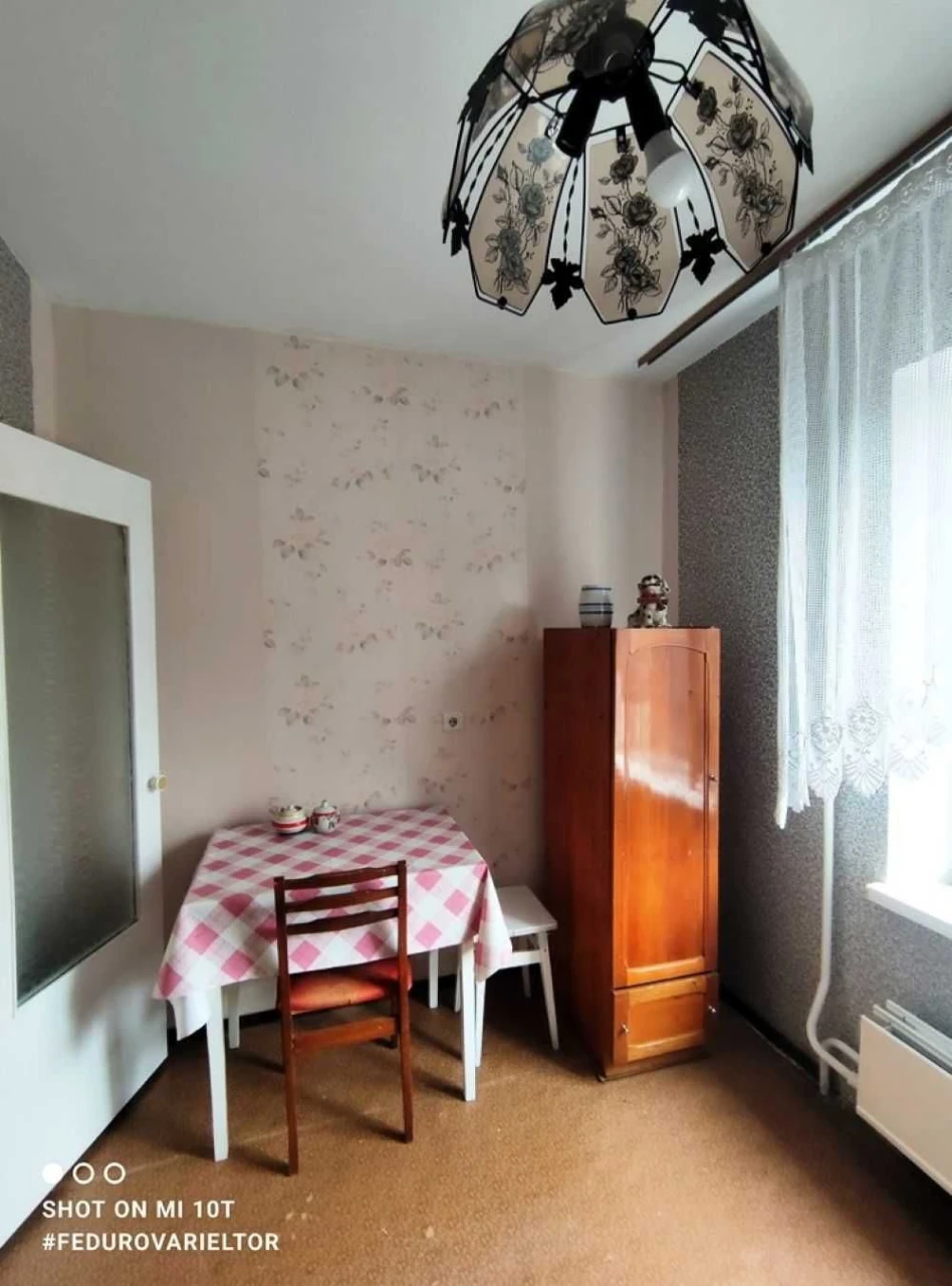 Продажа квартиры, станция метро Житомирская