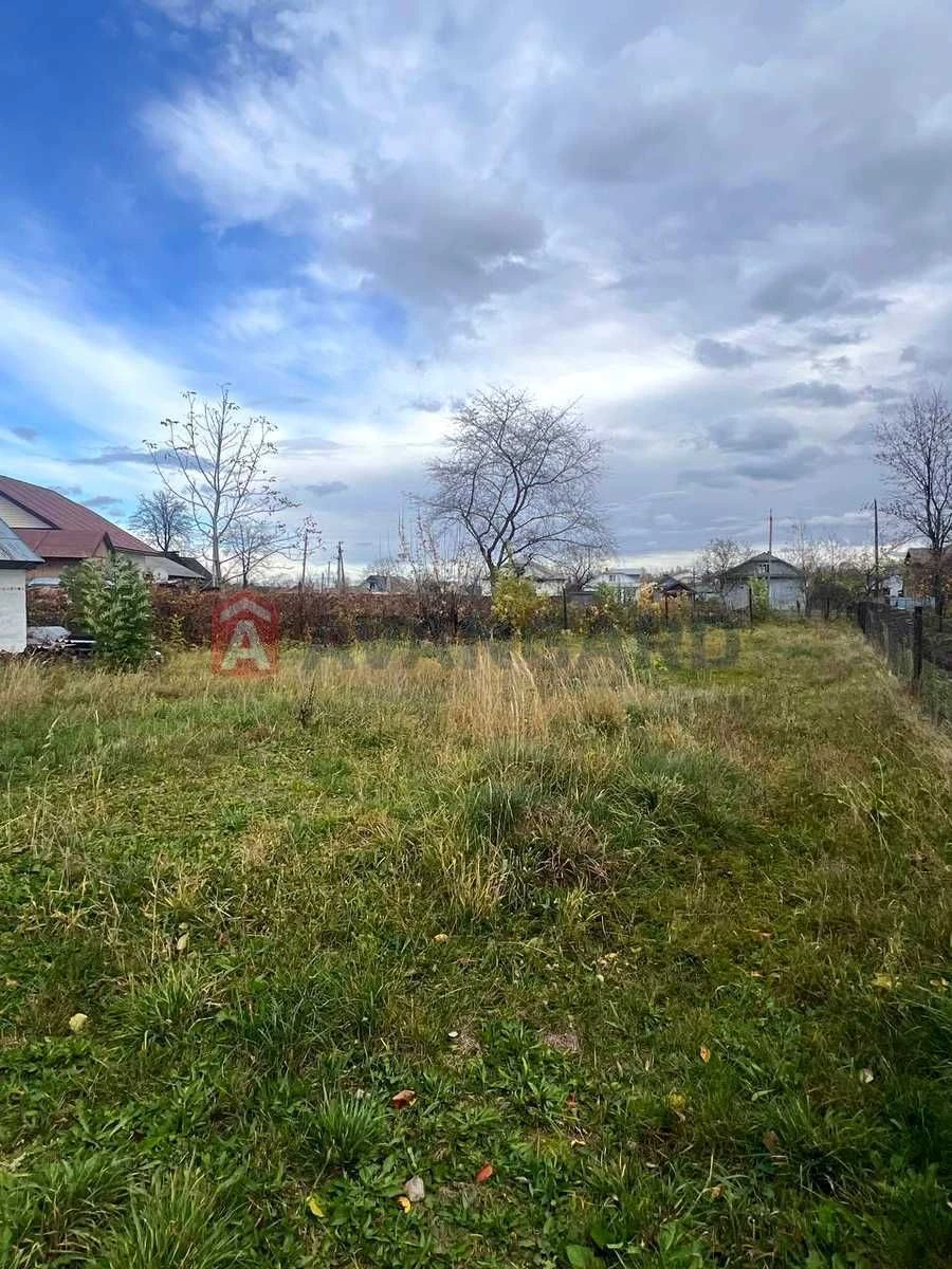 House in the settlement of Perehinske