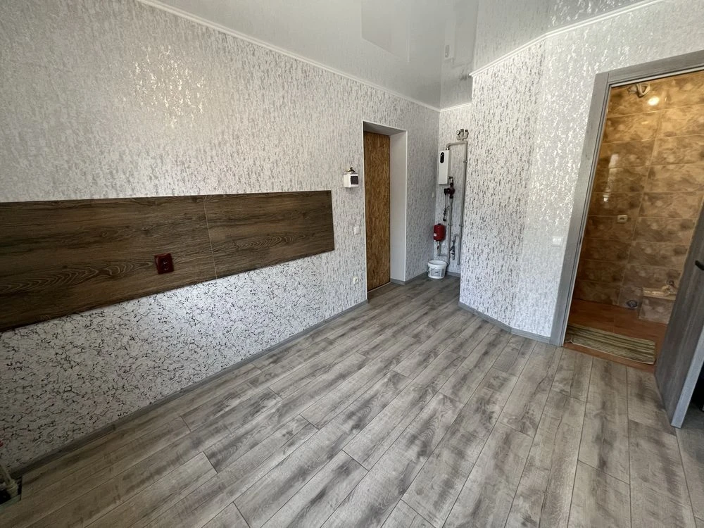 Продам 2-кімнатну квартиру на вулиці Декабристів/спільний двір з жилкопами
