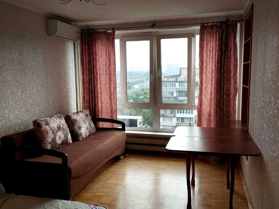 Квартира. Киев, улица Борщаговская.