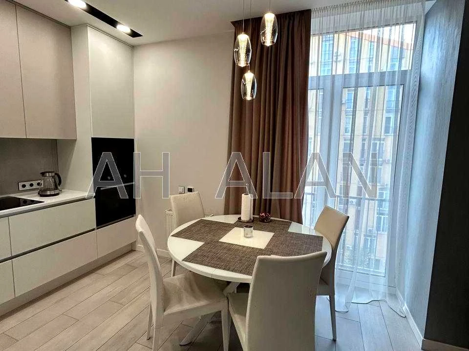 Apartment. Kyiv, Regeneratorna St., 4 k