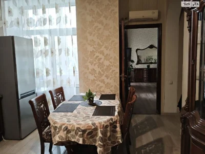 Long-Term Rental: 3-Bedroom Apartment in the Center