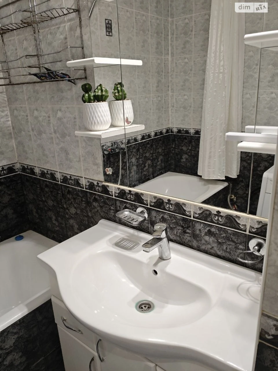 Long-Term Rental: 3-Bedroom Apartment in the Center