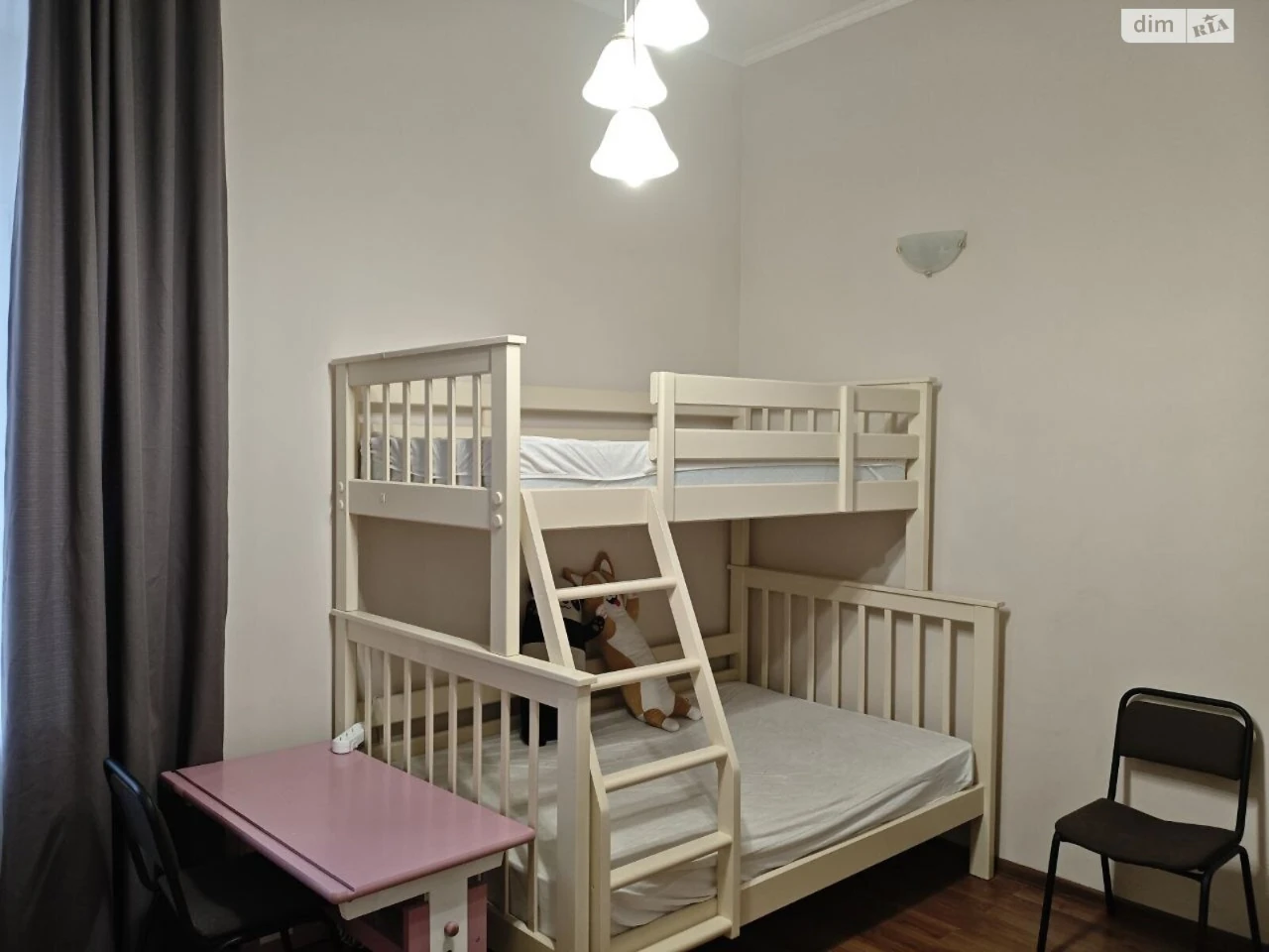 Long-Term Rental: 3-Bedroom Apartment in the Center