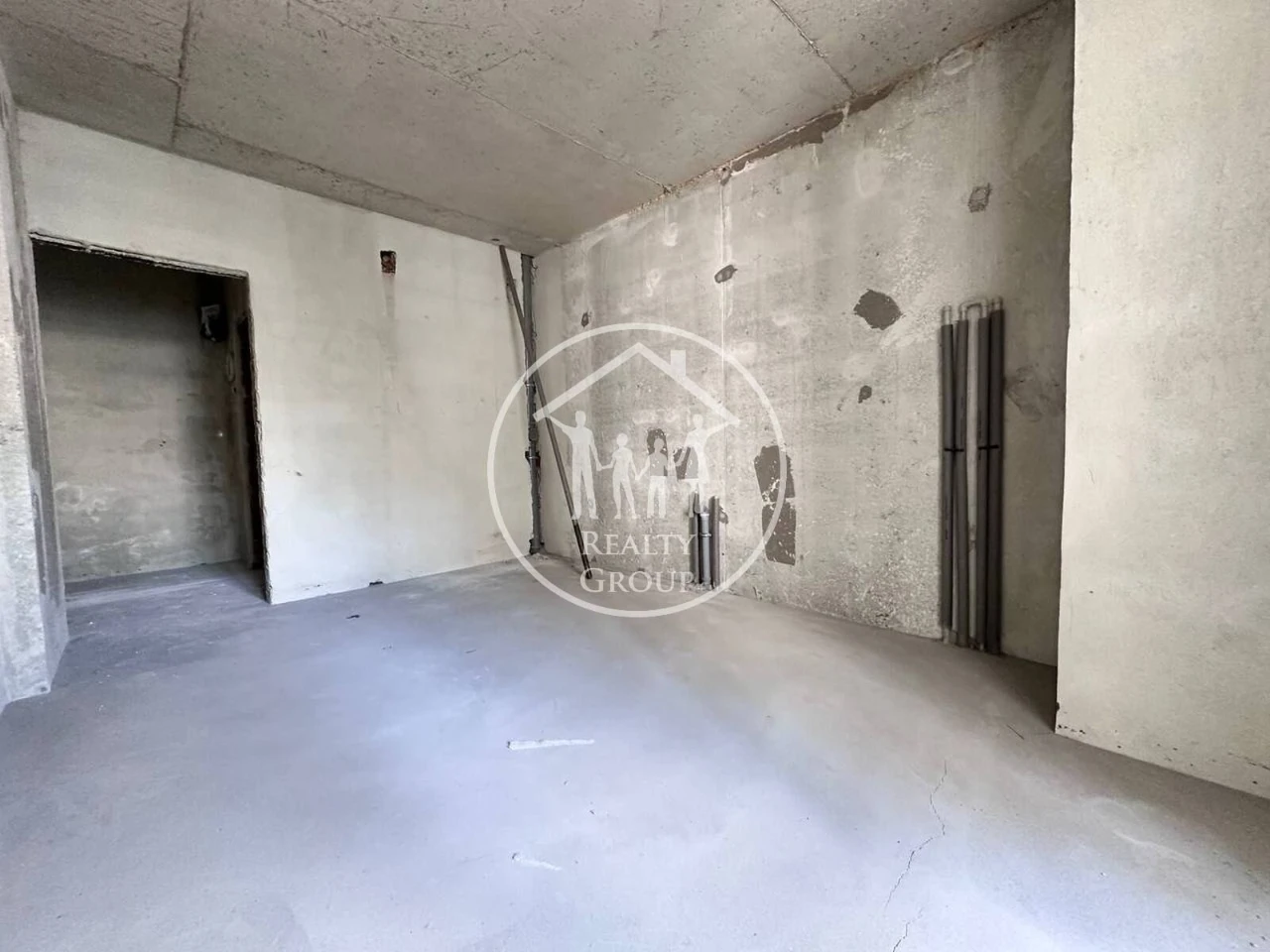New! Don't Miss Out! 3-Bedroom Apartment in a Newly Built Brick