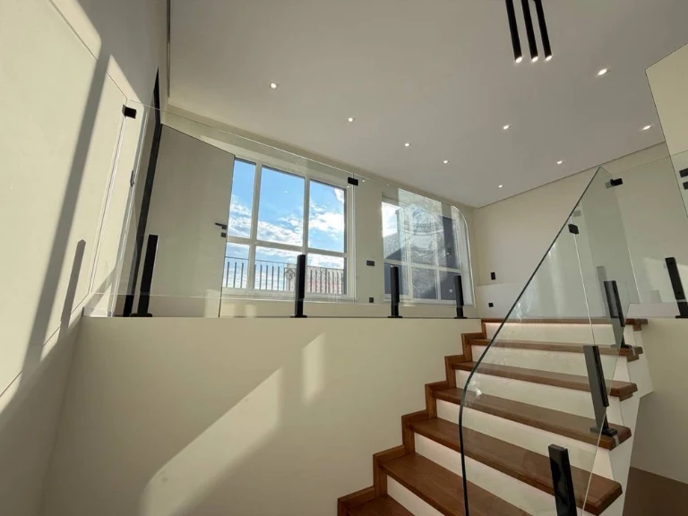 Spacious Two-Story Apartment with Terrace in the Heart of the City!