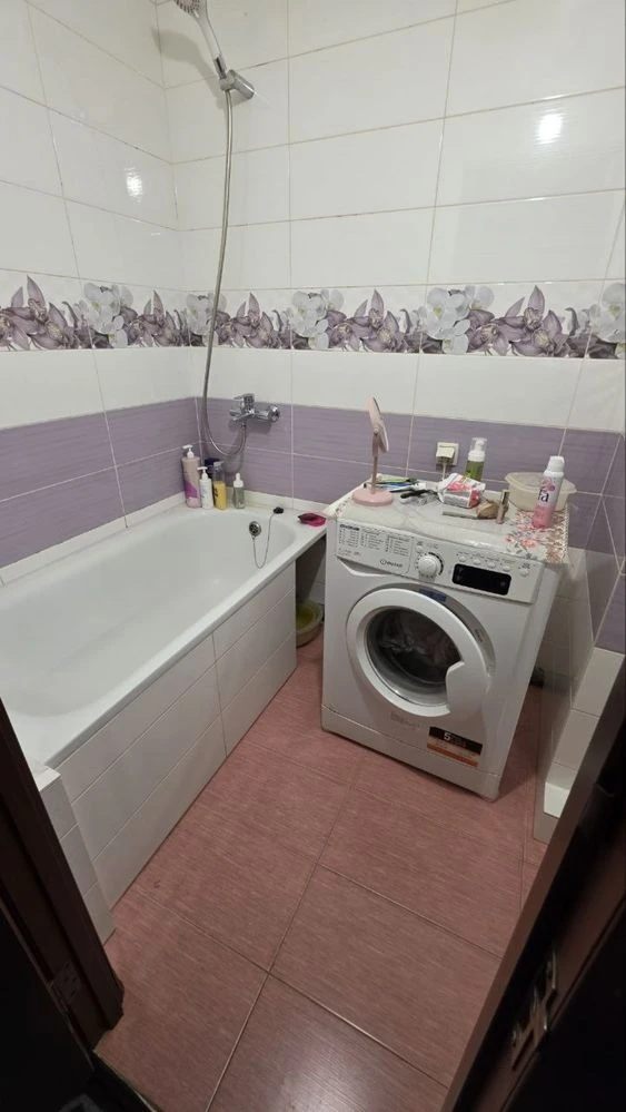 Продаж 2 кімнатної квартири по вулиці Симоненка 5а