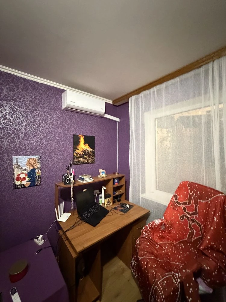 Продаж 2 кімнатної квартири по вулиці Симоненка 5а