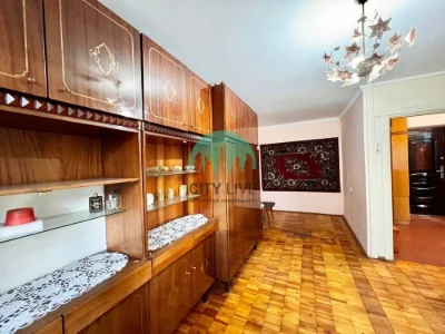 Продаж 1-кім квартири Довженка (П)