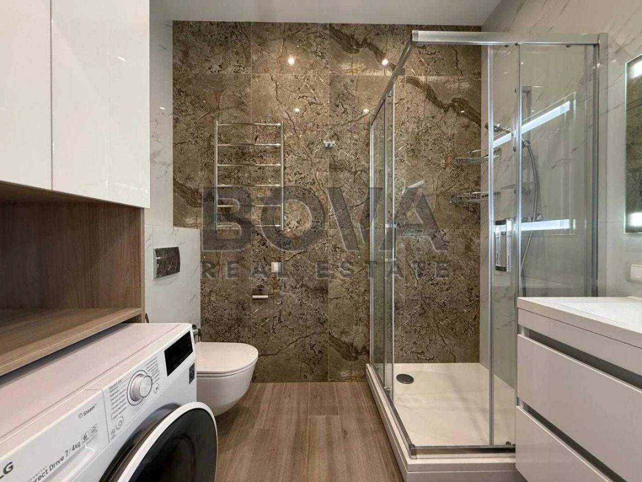 Apartment for Sale: 55m2 Apartment in Cardinal Pecersky Tutyunika Center