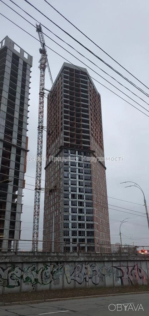 Трехкомнатная квартира, 91 кв. м.