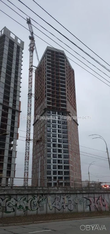 Трехкомнатная квартира, 91 кв. м.