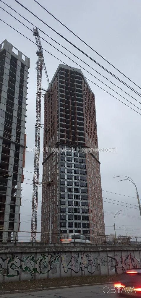 Трехкомнатная квартира, 91 кв. м.