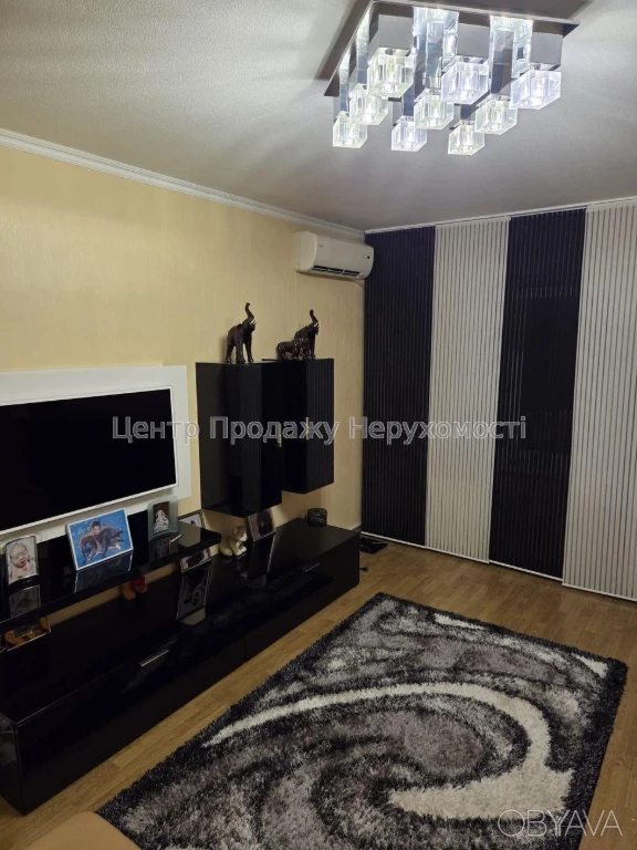 Квартира, 3 комнаты, 93.5 м²