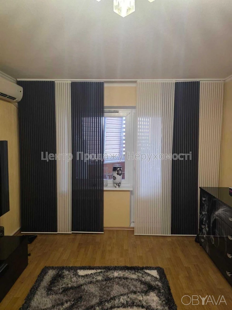 Квартира, 3 комнаты, 93.5 м²