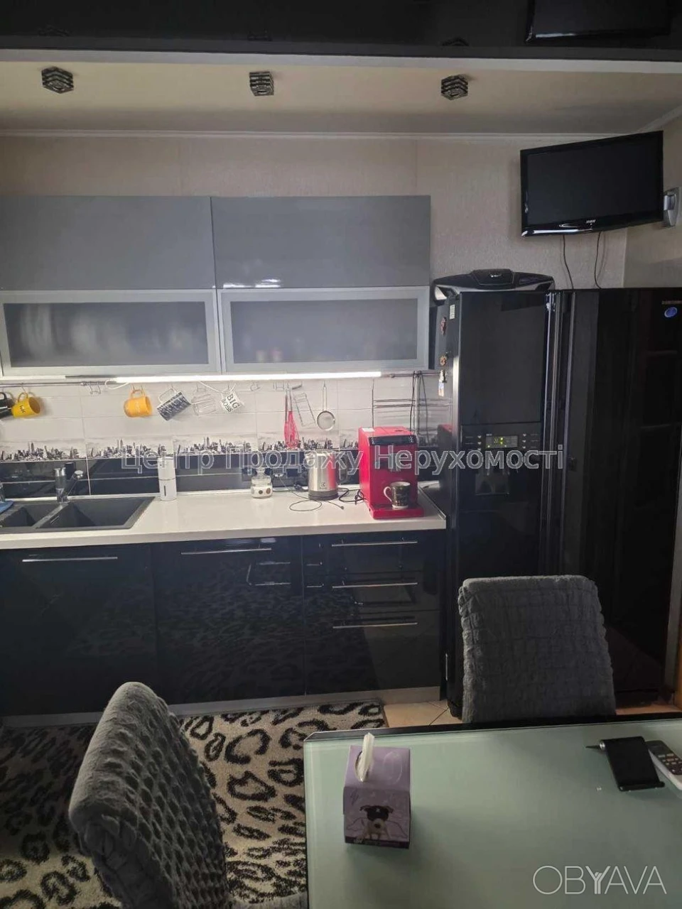 Квартира, 3 комнаты, 93.5 м²