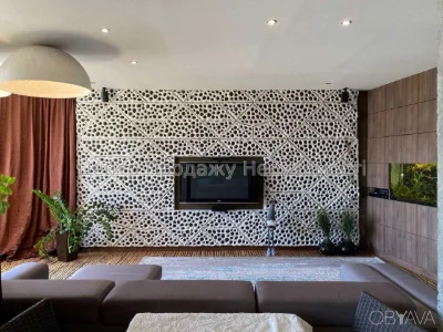 Квартира с тремя комнатами, 110 кв. м.