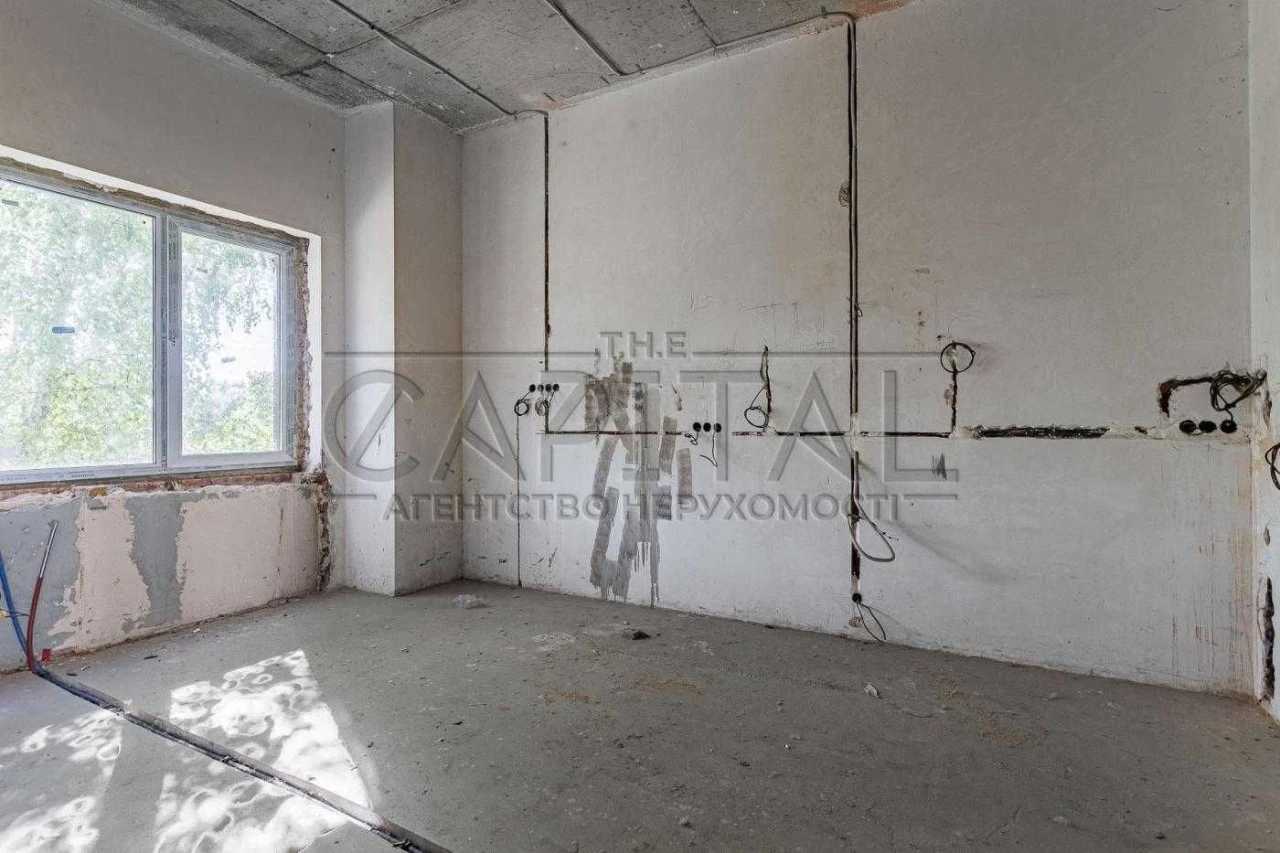 Sale of a house, KM Konik, Holosiiv district