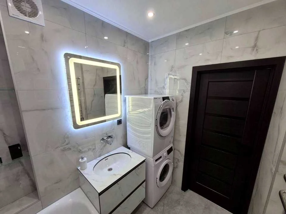 Apartment. Bogdan Khmelnytsky Street, Lviv
