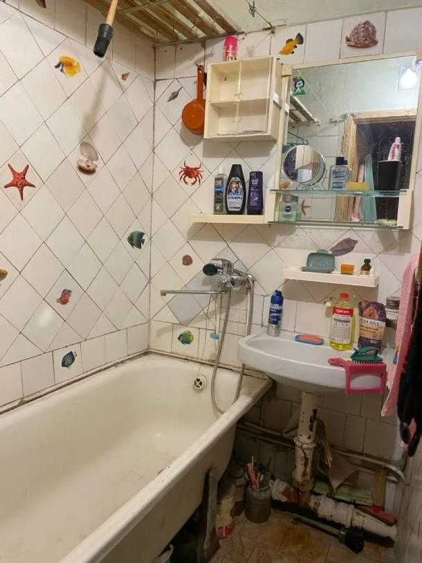 Selling 3-room apartment, Saltivka, Saltivskaya Street, 5 minutes away, Dafi