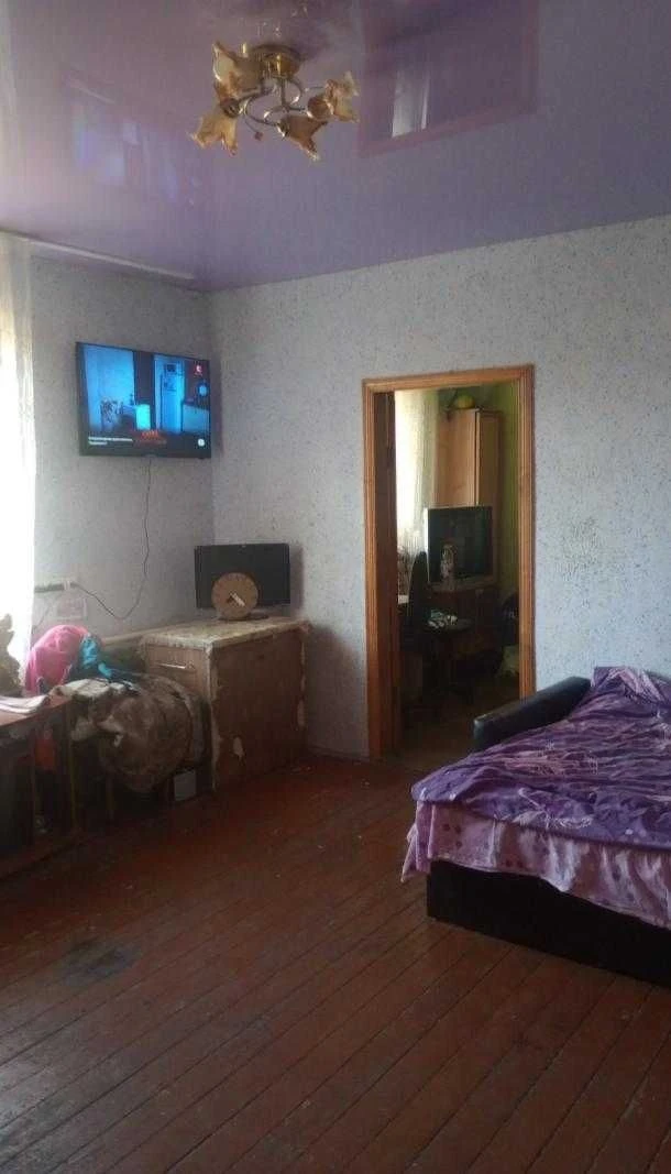Selling a spacious 3-room apartment in Filipyivka