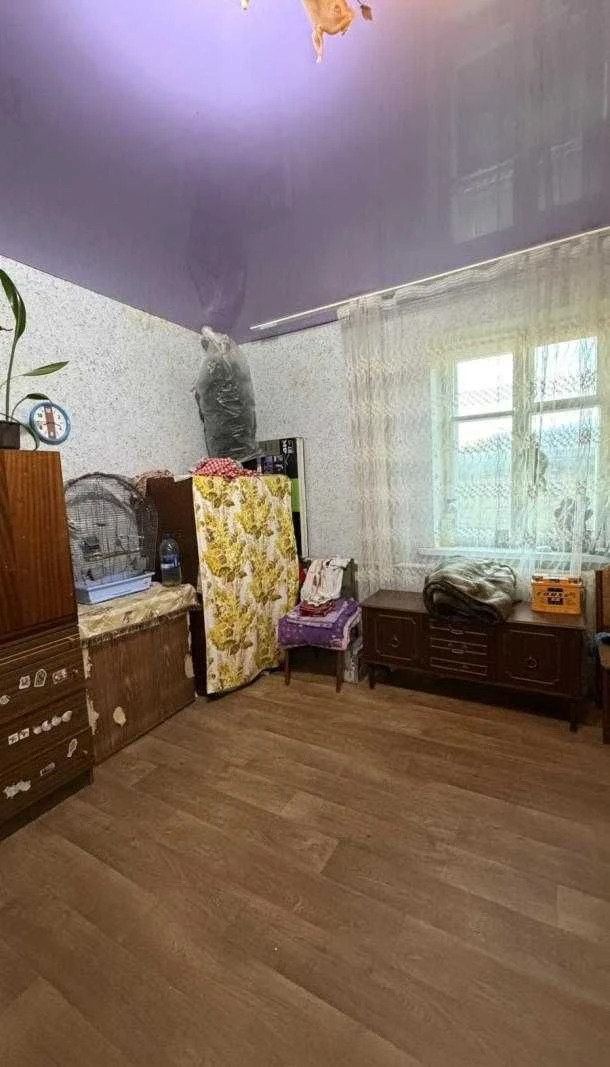Selling a spacious 3-room apartment in Filipyivka