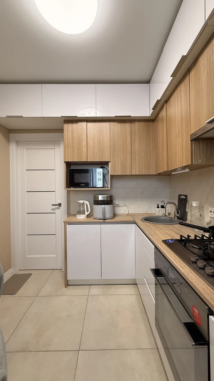 Sale of a modern 1-bedroom apartment with renovation on Kropivnytska Street