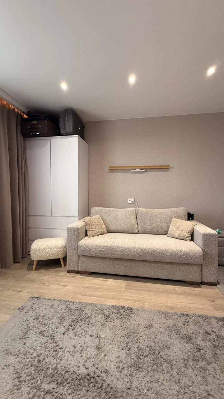 Sale of a modern 1-bedroom apartment with renovation on Kropivnytska Street