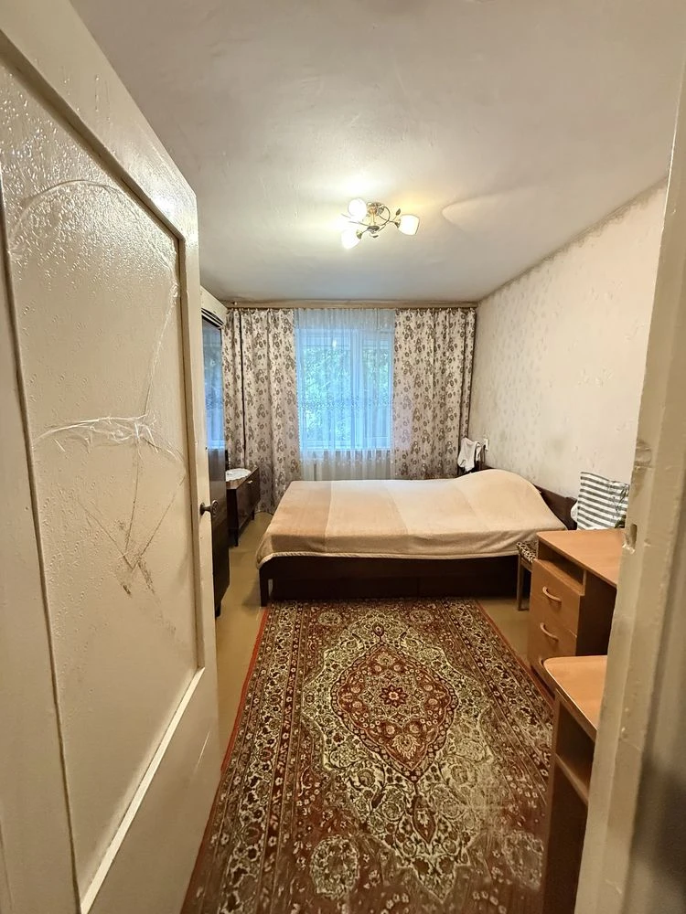 В ПРОДАЖУ 3 к к в Лісках на вул. Озерній
