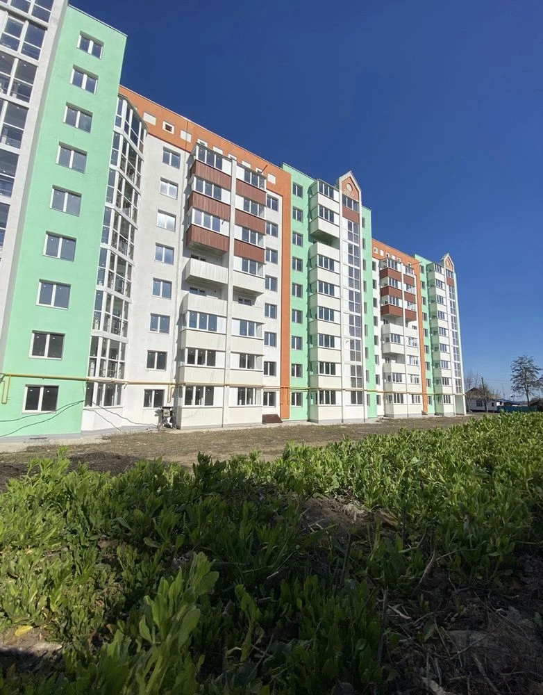 Sale of a three-room apartment on Monastyrska Street